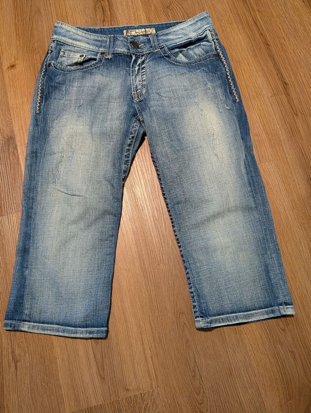 BKE Y2K Culture Crop Low Rise Jeans 29